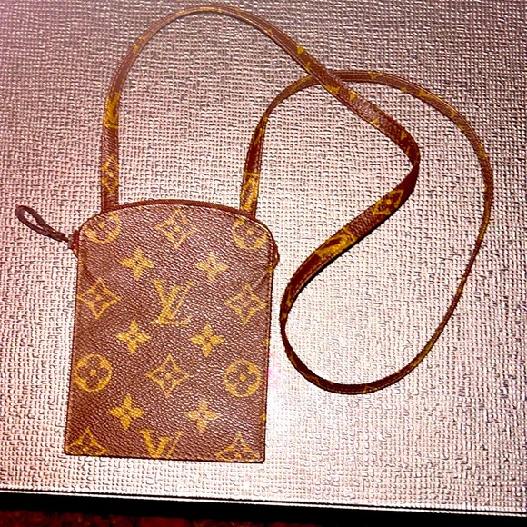 Louis Vitton Rare Hidden CC/Money Holder - Picture 1 of 2